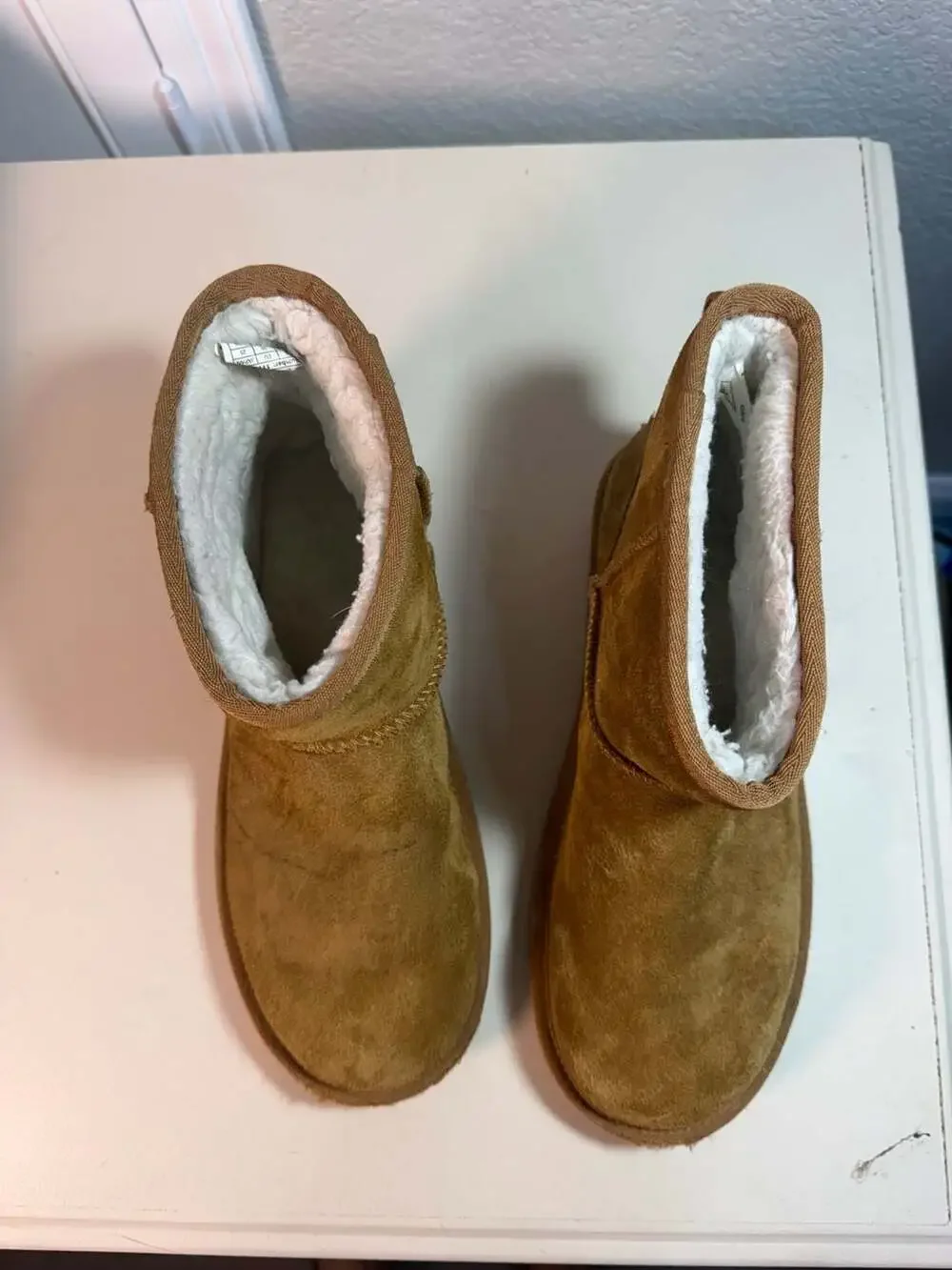 Koolaburra by UGG Short Suede Boots Chestnut Size 8